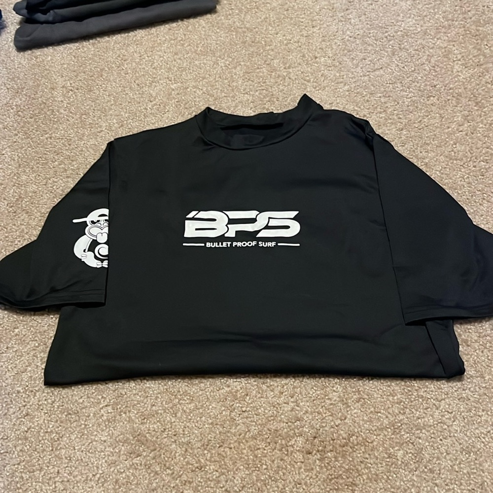 Mens medium black swim shirt